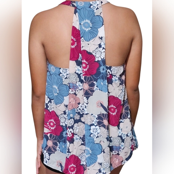 Lost Floral Skirt - Blue, Red, White - Picture 3 of 5